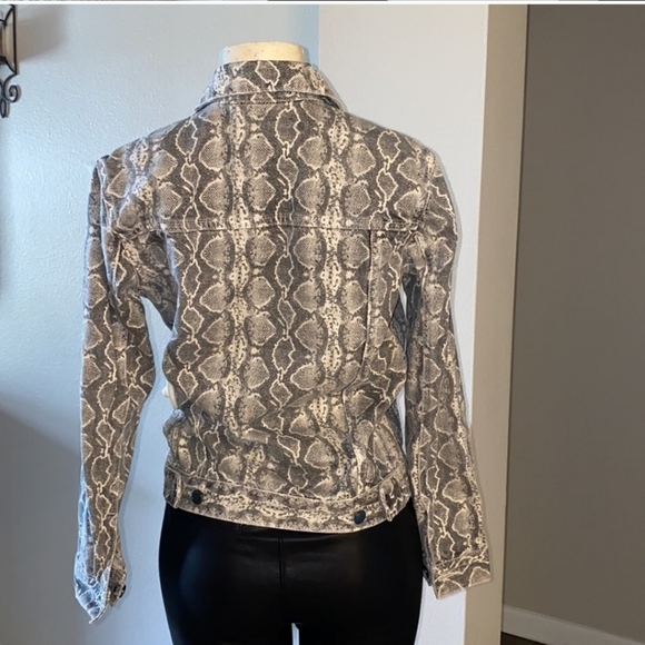 Blank NYC sz xs python print denim jacket - Picture 7 of 8